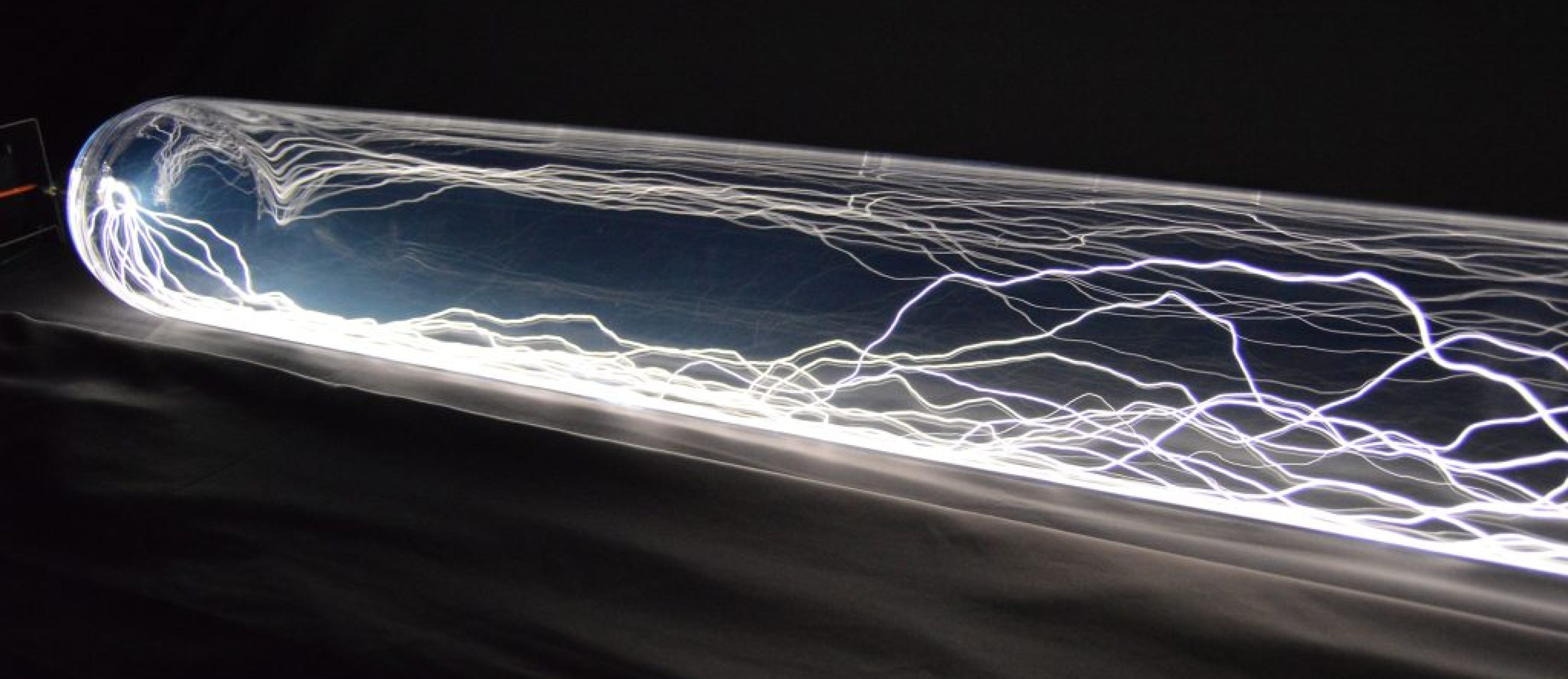 Lightning Tube Plasma Display
