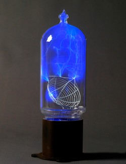 Flameworked borosilicate glass, inert gas, phosphors, wire, electricity
6"w x 6"d x 14"h plasma light art wayne strattman